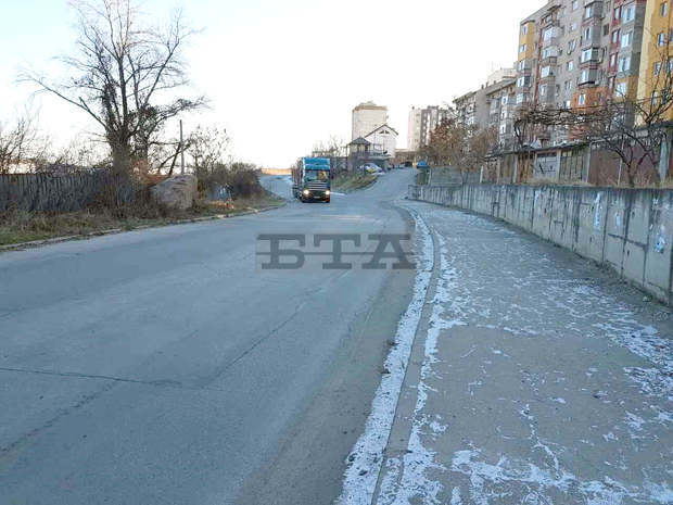 Започва цялостна реконструкция на ул."Хан Пресиян" в гр.Пещера Започва цялостна реконструкция на ул."Хан Пресиян" в гр.Пещера