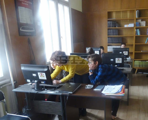 В Русе деца изработиха онлайн родословни дървета В Русе деца изработиха онлайн родословни дървета