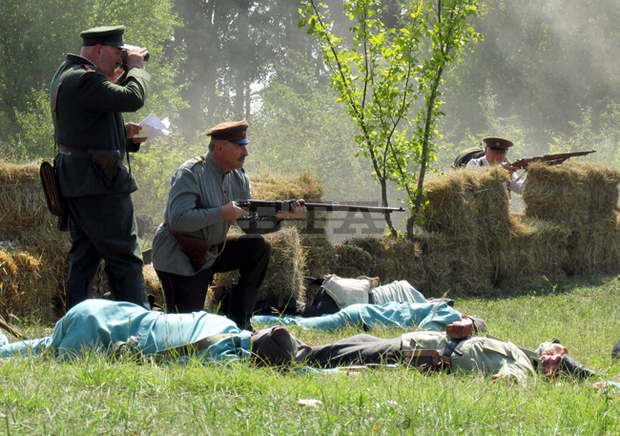 Тутраканската епопея се почита днес в мемориала "Военна гробница - 1916 година" край село Шуменци