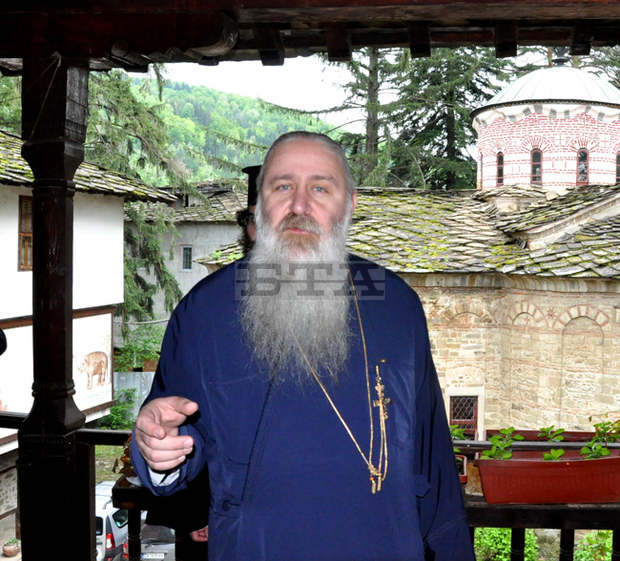 По-различни ще бъдат тази година храмовият празник на Троянския манастир и панаирът в Орешак