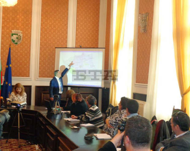 Граждани на Сливен инициираха подписки срещу ново райониране за училищен прием Граждани на Сливен инициираха подписки срещу ново райониране за училищен прием