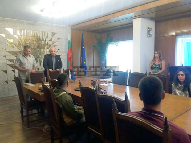 Кметът на Смолян назначи 17 младежи в Общината