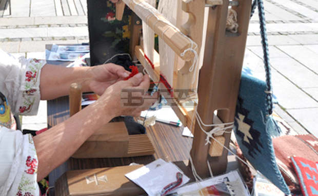 В Плевен ще бъде представена изложба на народна майсторка по тъкачество от Украйна