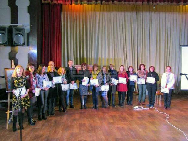 Учители от област Търговище представиха иновативни подходи в преподаването на втората регионална кръгла маса Учители от област Търговище представиха иновативни подходи в преподаването на втората регионална кръгла маса