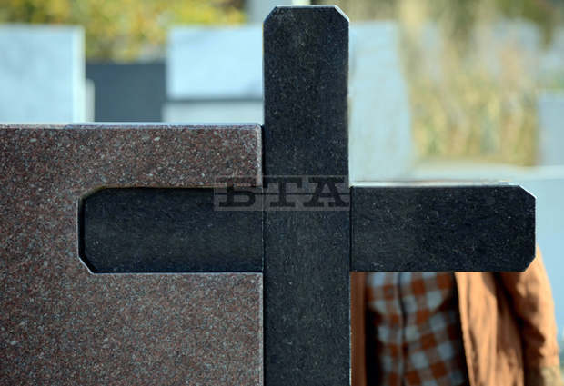 От община Сливен заявяват, че няма нарушения при погребенията на починали от коронавирусна инфекция От община Сливен заявяват, че няма нарушения при погребенията на починали от коронавирусна инфекция