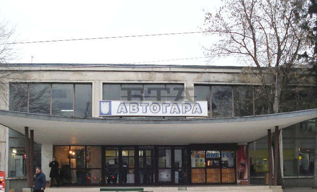 Спират се автобуси от Плевен до София, Пловдив, Стара Загора и други селища до отмяна на извънредното положение Спират се автобуси от Плевен до София, Пловдив, Стара Загора и други селища до отмяна на извънредното положение