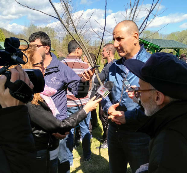 Цветан Цветанов ще се включи в инициативата на МГЕРБ - Благоевград "Да пуснем корени в България" Цветан Цветанов ще се включи в инициативата на МГЕРБ - Благоевград "Да пуснем корени в България"