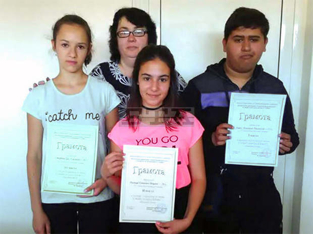 Ученици от Луковит са спечелили призови места в национални конкурси за рисунка Ученици от Луковит са спечелили призови места в национални конкурси за рисунка