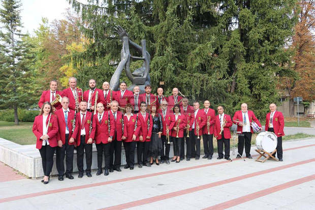 Заради очаквани валежи се отлага концертът на открито на Духовия оркестър в Търговище