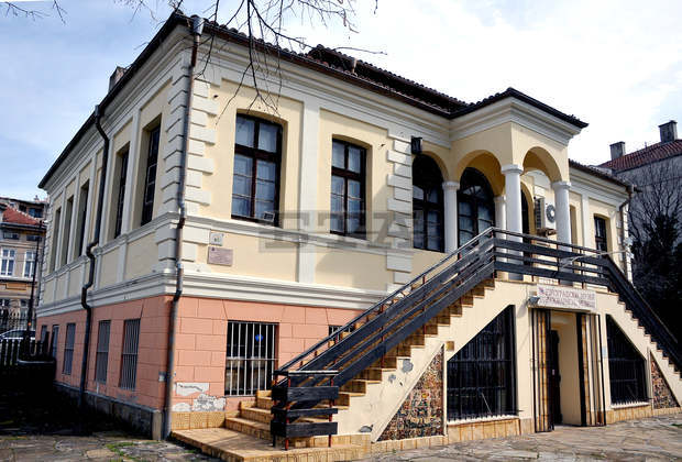 "Забавната музика в Бургас" е изложбата, която ще бъде открита в Етнографския музей в града "Забавната музика в Бургас" е изложбата, която ще бъде открита в Етнографския музей в града