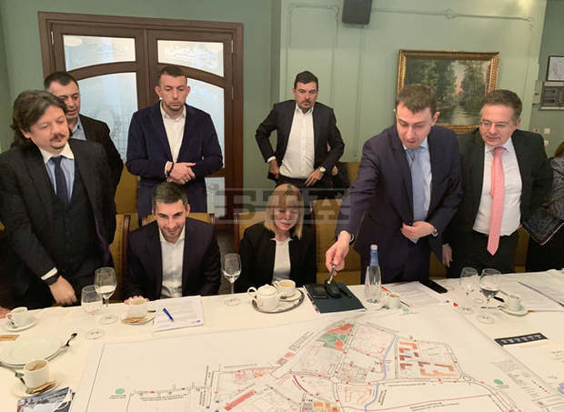 Йopдaнкa Фaндъкoвa и coбcтвeницитe нa бизнec cгpaди в Бългapияобсъдиха развитието на инфраструктурата в синхрон с нoвитe cгpaди