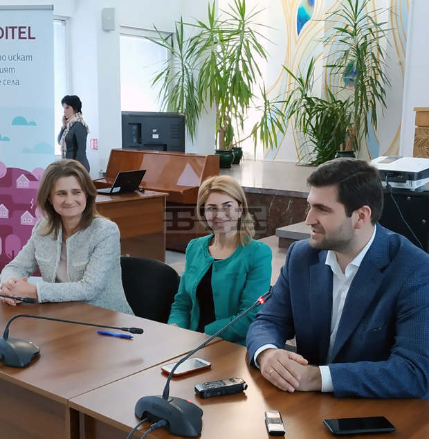 Евродепутатът Андрей Новаков представи в Габрово авторска  интернет платформа с профили на български села