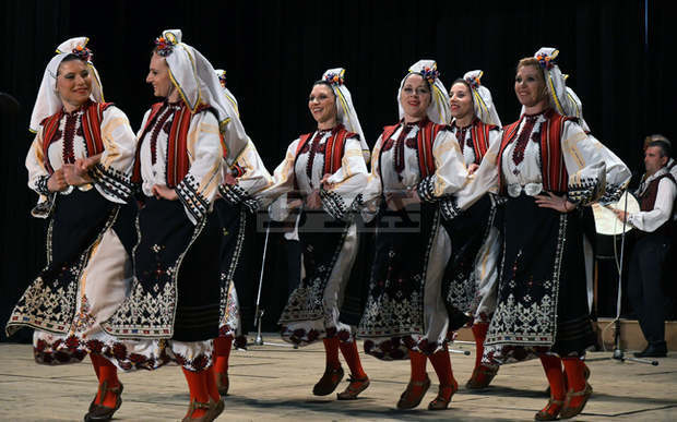 Капанският ансамбъл със серия концерти за Великден Капанският ансамбъл със серия концерти за Великден