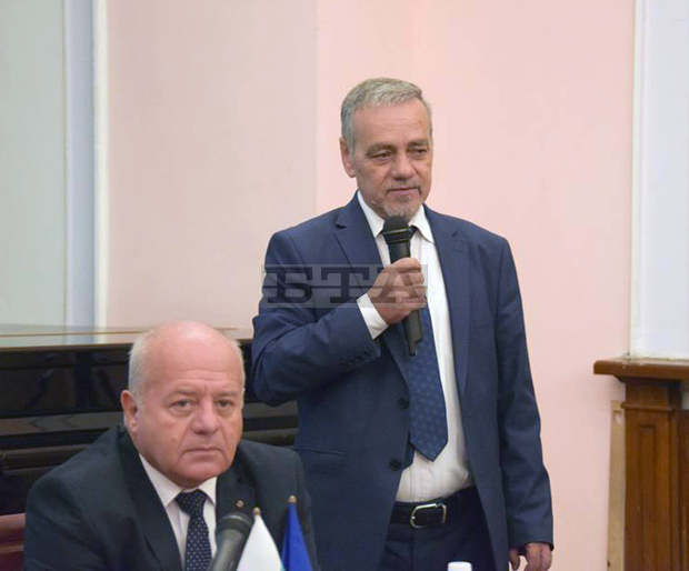 Евродепутатът Владимир Уручев представи бъдещето на кохезионната политика в Перник Евродепутатът Владимир Уручев представи бъдещето на кохезионната политика в Перник