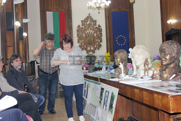 Не е присъдено първо място на конкурса за паметник на Емил Димитров в Плевен Не е присъдено първо място на конкурса за паметник на Емил Димитров в Плевен