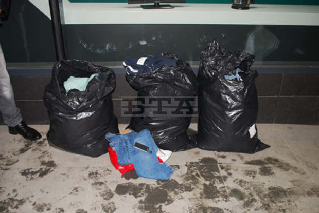 В Сливен са задържани крадци на маркови дрехи, действали в цялата страна В Сливен са задържани крадци на маркови дрехи, действали в цялата страна