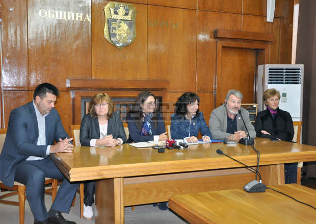 Безплатни профилактични прегледи ще бъдат извършвани на първокласниците в Бургас Безплатни профилактични прегледи ще бъдат извършвани на първокласниците в Бургас