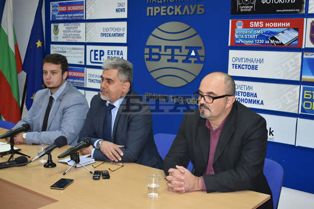 ВМРО ще представи позицията си за исканата оставка на вицепремиера Валери Симеонов на коалиционен съвет ВМРО ще представи позицията си за исканата оставка на вицепремиера Валери Симеонов на коалиционен съвет