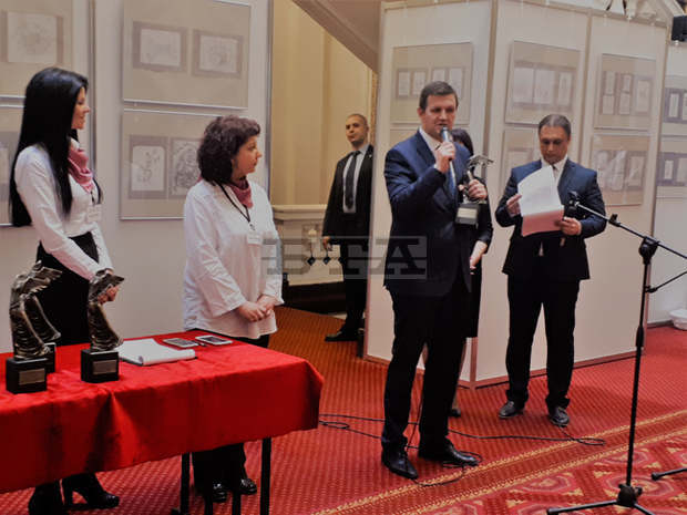 Областният управител на Хасково е отличен за дарителска кампания