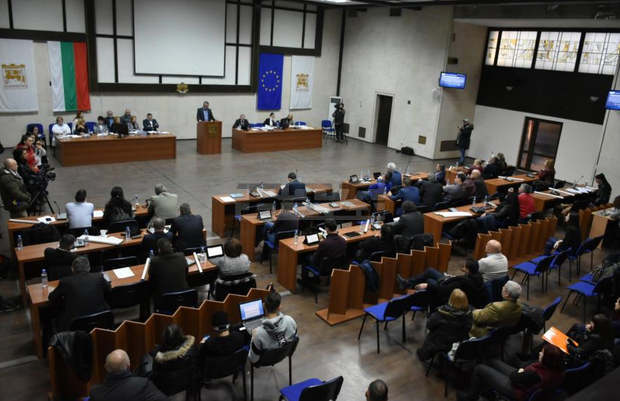 Общинският съвет в Благоевград прие програма за преминаване на едносменен режим на обучение в училищата