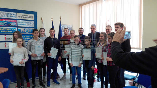 Пазарджишка фондация отличи  деца и младежи за постижения в науката и спорта
