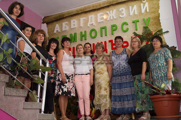 В старозагорско училище посрещат първолаците със специални послания В старозагорско училище посрещат първолаците със специални послания