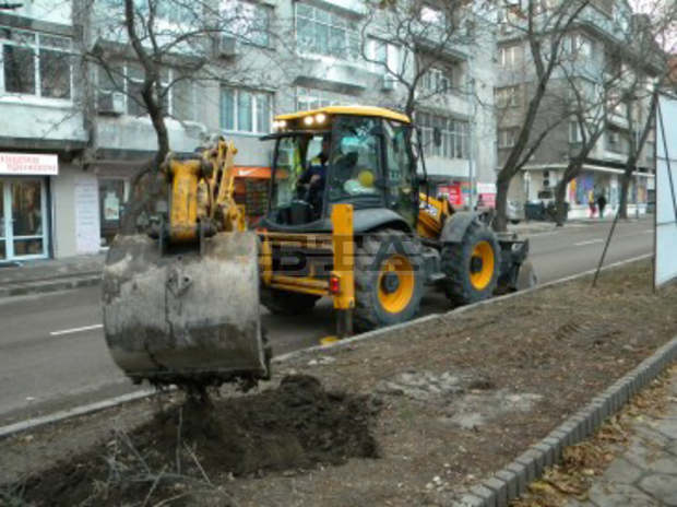 Ремонтът на ул. "Георги Бенковски" във Варна продължава