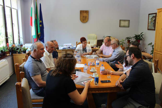 Предстои санирането на още две жилищни сгради в Тетевен