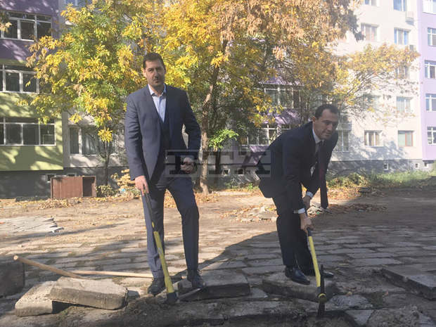 В пловдивския район "Северен" започна изграждането на голям обществен паркинг В пловдивския район "Северен" започна изграждането на голям обществен паркинг