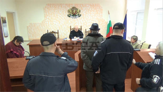 Съдът не пусна под домашен арест задържания с подкуп горски шеф в Силистра Съдът не пусна под домашен арест задържания с подкуп горски шеф в Силистра