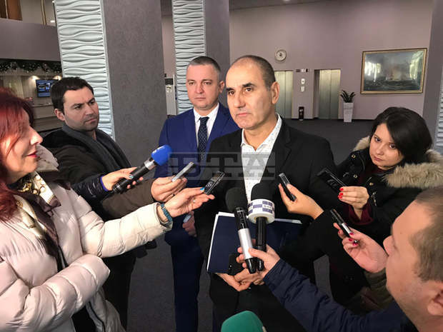 Няма предпоставки за предсрочни избори, смята Цветан Цветанов Няма предпоставки за предсрочни избори, смята Цветан Цветанов