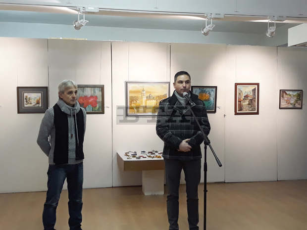 Коледна изложба-базар на свищовски художници бе открита в Художествената галерия "Николай Павлович"