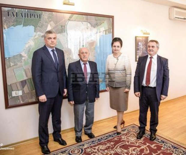 Община Червен бряг ще развива партньорството си с побратимения град Таганрог Община Червен бряг ще развива партньорството си с побратимения град Таганрог