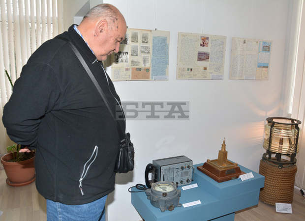 Оптиката на стария Варненски фар вече е експонат на Военноморския музей