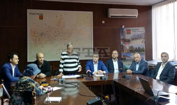 Община Стара Загора и IT фирми стартират безплатно обучение за ученици по информационни технологии Община Стара Загора и IT фирми стартират безплатно обучение за ученици по информационни технологии
