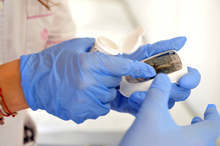 Общинският кризисен щаб в Пловдив спешно търси медицински специалисти за лекуване на хора с коронавирус