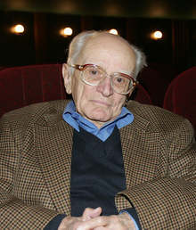 Регионалната библиотека в Сливен ще излъчи онлайн спектакъла "Морско синьо" по повод сто години от рождението на Валери Петров