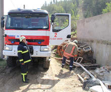 Гори реставрирана родопска къща в Смолян