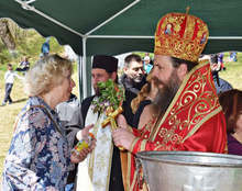 Проявите в Сандански по повод на празника на града започнаха с тържествена литургия и водосвет