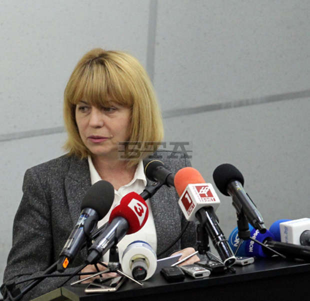 От БСП показаха, че за тях домогването до властта е много по-важно от проектите за града, заяви кметът Фандъкова