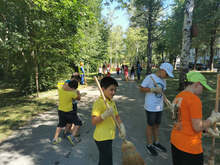 Емблематичният за Търговище парк "Борово око" бе почистен съвместно с деца от образователна школа