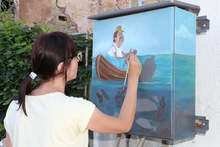 Във Видин млади художници рисуват върху електрически табла в рамките на фестивала "Дунавски вълни"