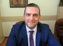 Общинският съвет в Перник определи 4 200 лв. заплата на кмета