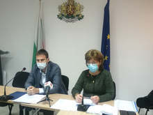 Затварят се пенсионерските клубове в Пазарджишка област