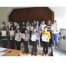 В Разград ученици рецитираха стихове по повод на Деня на будителите