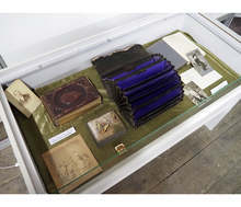 Регионалният исторически музей във Велико Търново представя в изложба даренията получени през 2020 година