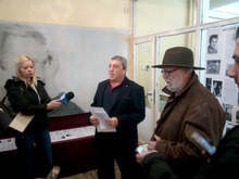 Приятели, колеги и почитатели на Биньо Иванов отбелязаха в Кюстендил 81 години от рождението на поета