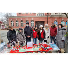 В Плевен младежи организират коледен базар в подкрепа на социален център