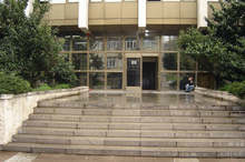 Регионалната библиотека в Благоевград закупи машина за дезинфекциране на книги