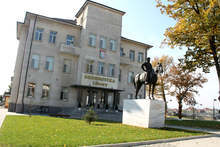 Библиотеката в Свиленград попълва фонда си с над 450 заглавия